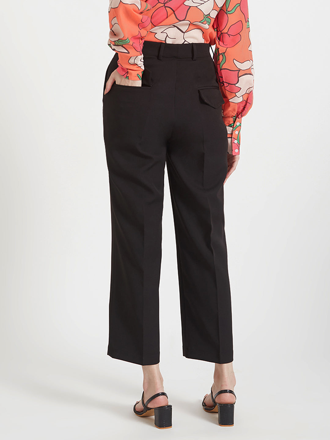 Women'S Luxury Banana Crepe Black Straight Fit Flap Pocket Trouser