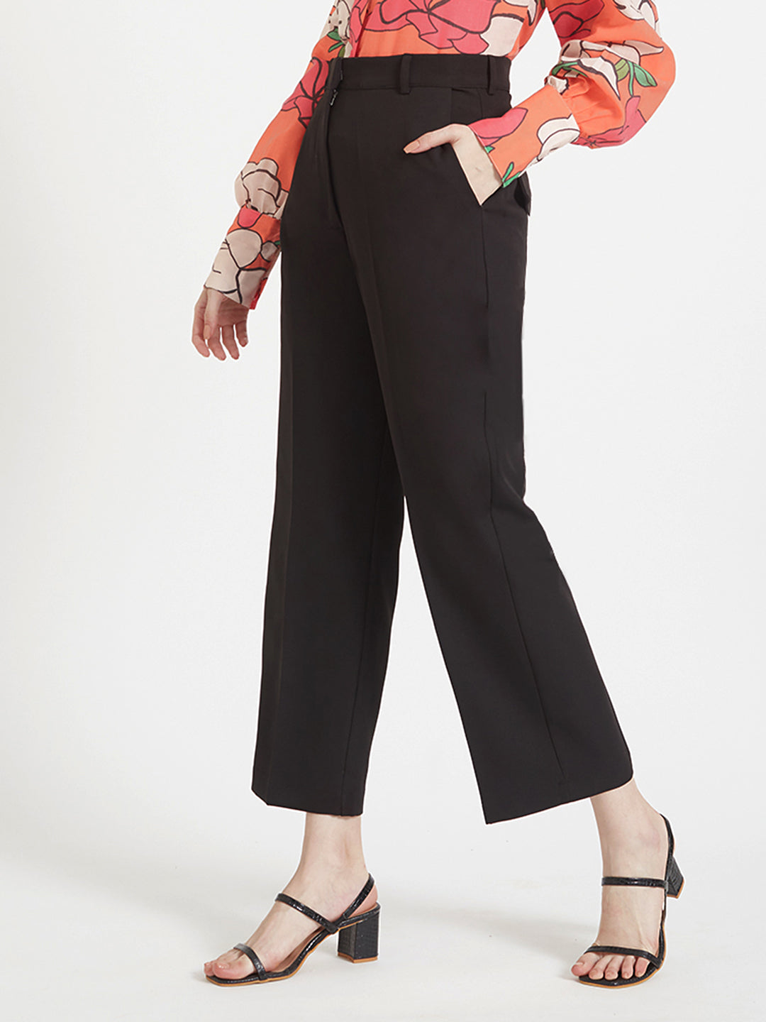 Women'S Luxury Banana Crepe Black Straight Fit Flap Pocket Trouser