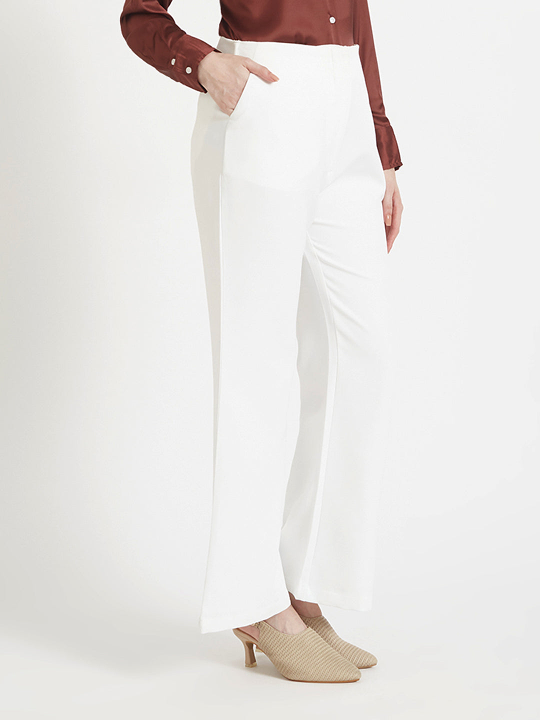 Women'S Luxury Banana Crepe Off White Flared Trouser Slash Pocket