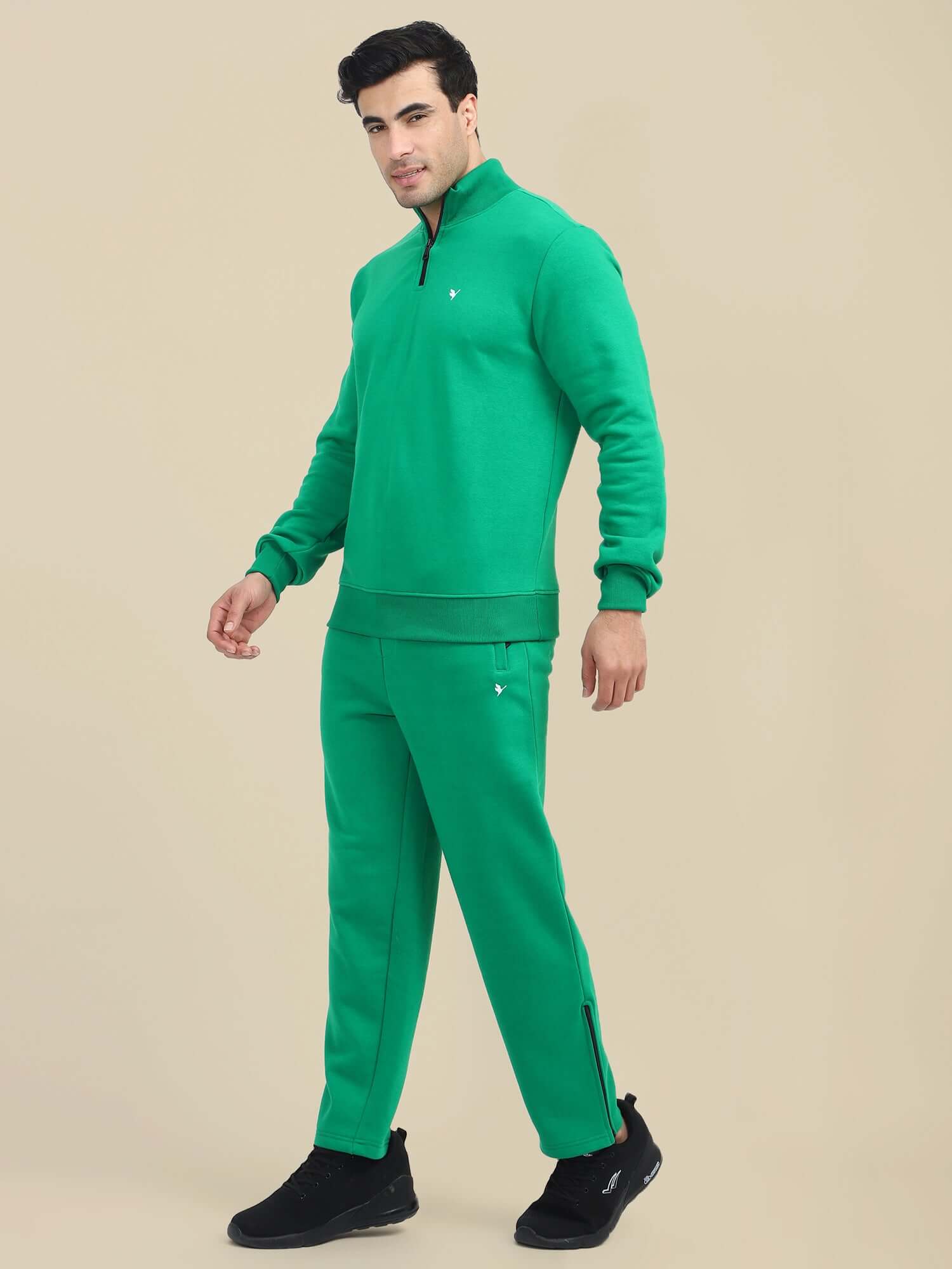 Amswan Men'S Green Cord Set: Half Zipper Sweatshirt & Sweatpants For Ultimate Comfort And Style