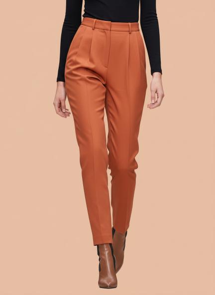 Banana Crepe Peach Skin Fit Multi Pleated Trouser