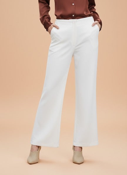 Banana Crepe Off White Flared Trouser Slash Pocket