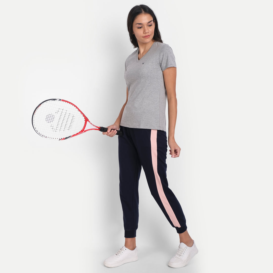 Women'S Premium Cotton Lycra Smart Fit Half Sleeve Solid V-Neck T-Shirts