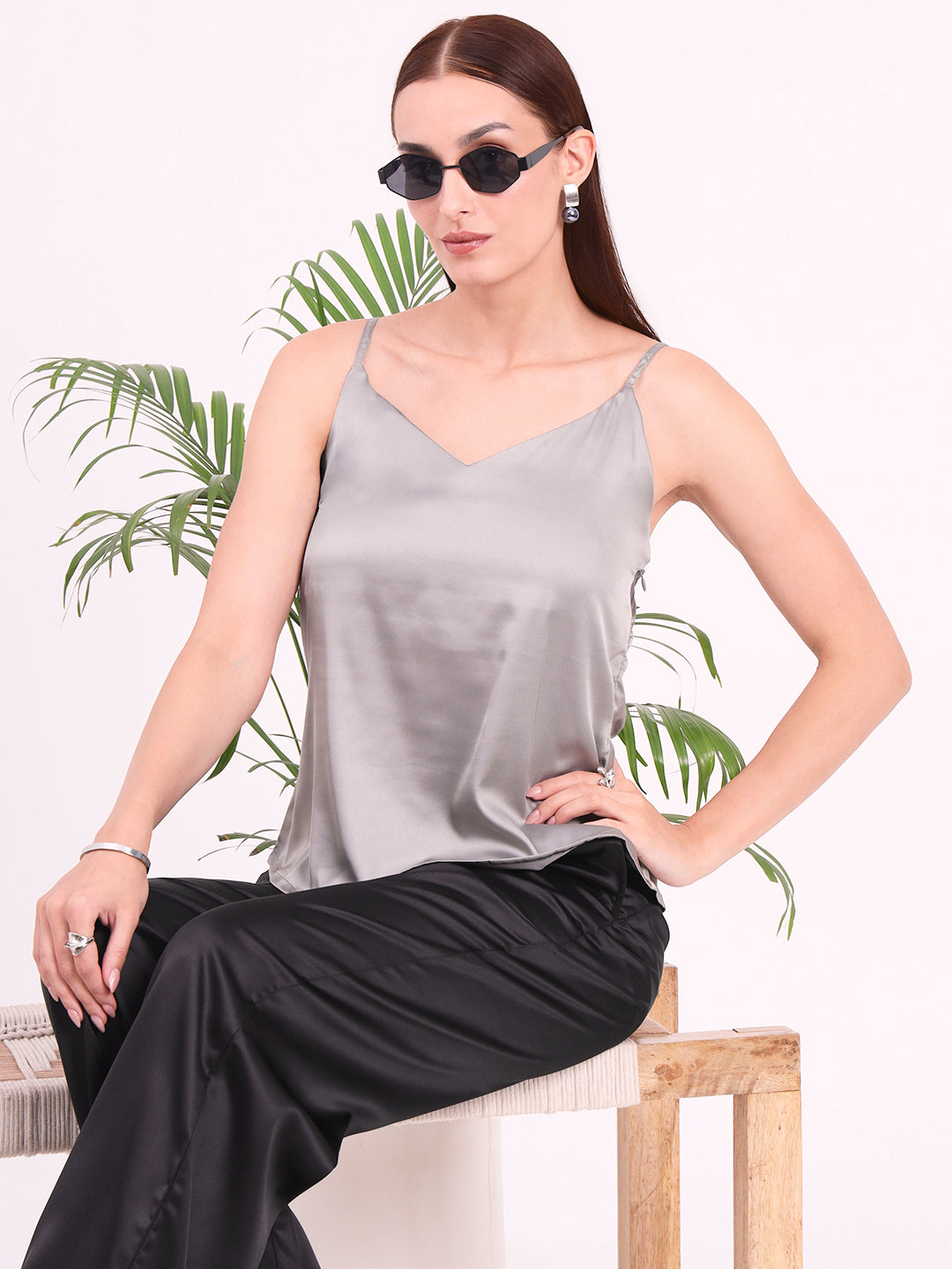 Women's European Satin V-Neck Sleeveless Top
