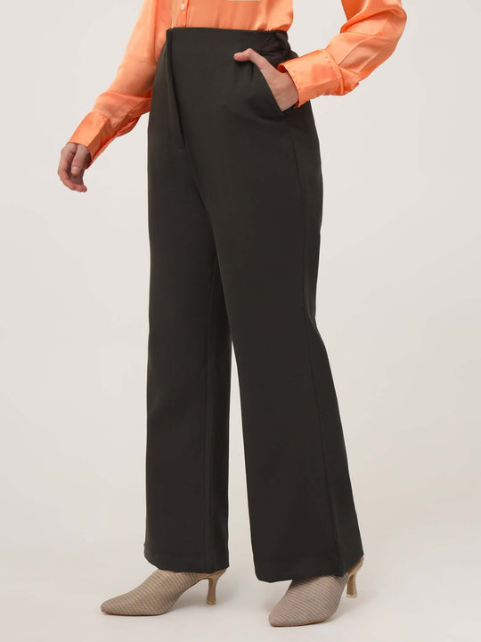 Women'S Luxury Banana Crepe Olive Flared Trouser With Slash Pocket