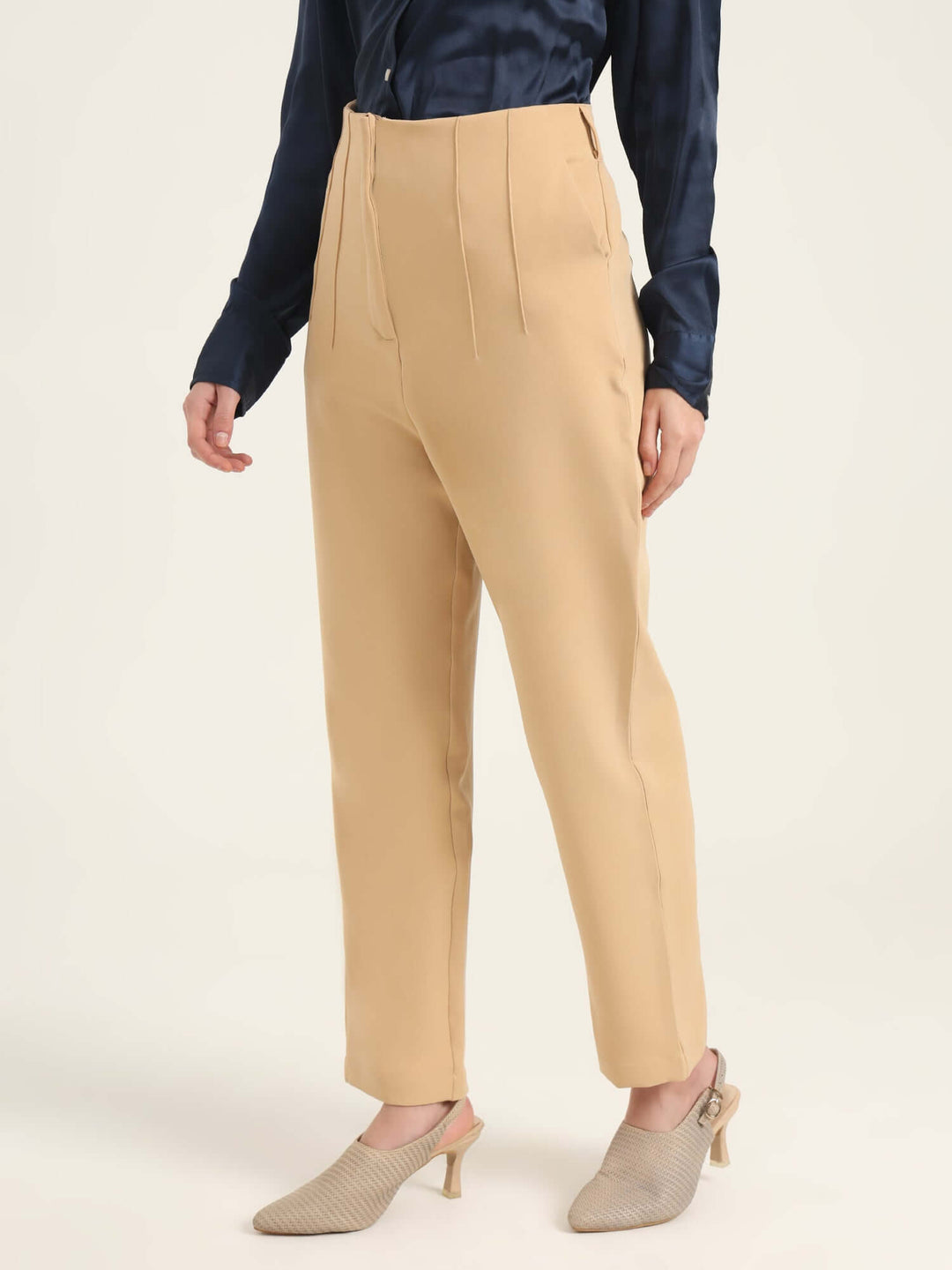 Women'S Luxury Banana Crepe Wheat Skin Fit With Multi Pleated Trouser